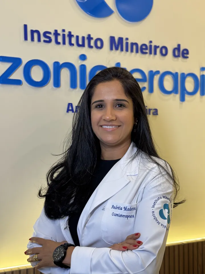 Andréia Madeira — Nutricionista e Ozonioterapeuta